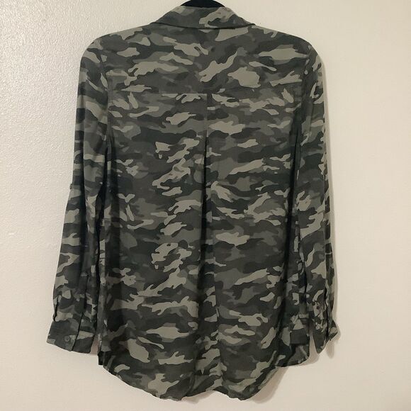 BeachLunchLounge Military Green Gorpcore Camouflage Grunge Button Down Blouse XS - Picture 6 of 12